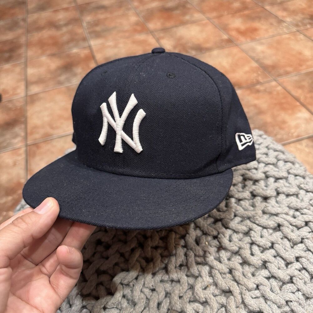 New York Yankees Hat Cap Fitted 7 3/8  Blue New Era 59Fifty Made In USA Plain